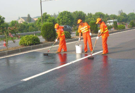 延安 彩色路面喷漆维修改色的使用寿命有多长？