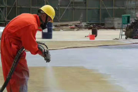 延安彩色路面喷涂是一种为路面